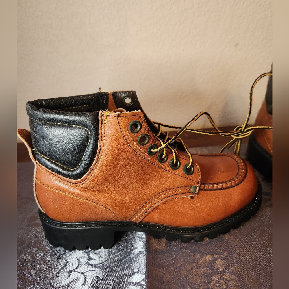 Moc Toe Leather Boots